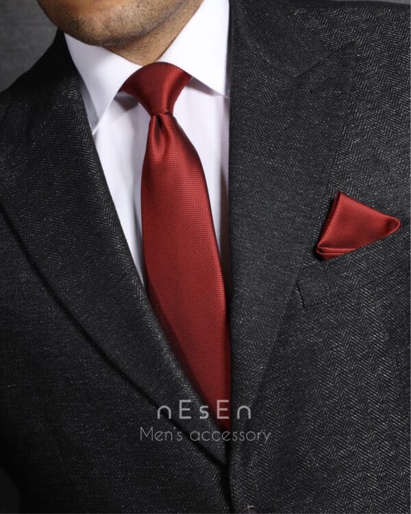 کراوات قرمز ساده