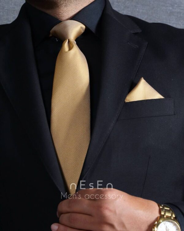 ست کراوات و دستمال جیب مردانه نسن | طلایی ساده (جودون) S10