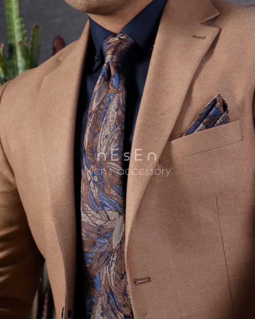ست کراوات و پوشت مردانه NESEN - طرح برگ کرم آبی T116